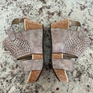 Volatile wedge sandals